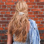 Jak zregenerować włosy po lecie? Poznaj kilka sprawdzonych sposobów!