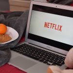Co warto obejrzeć na Netflix? Te propozycje powinnaś poznać!